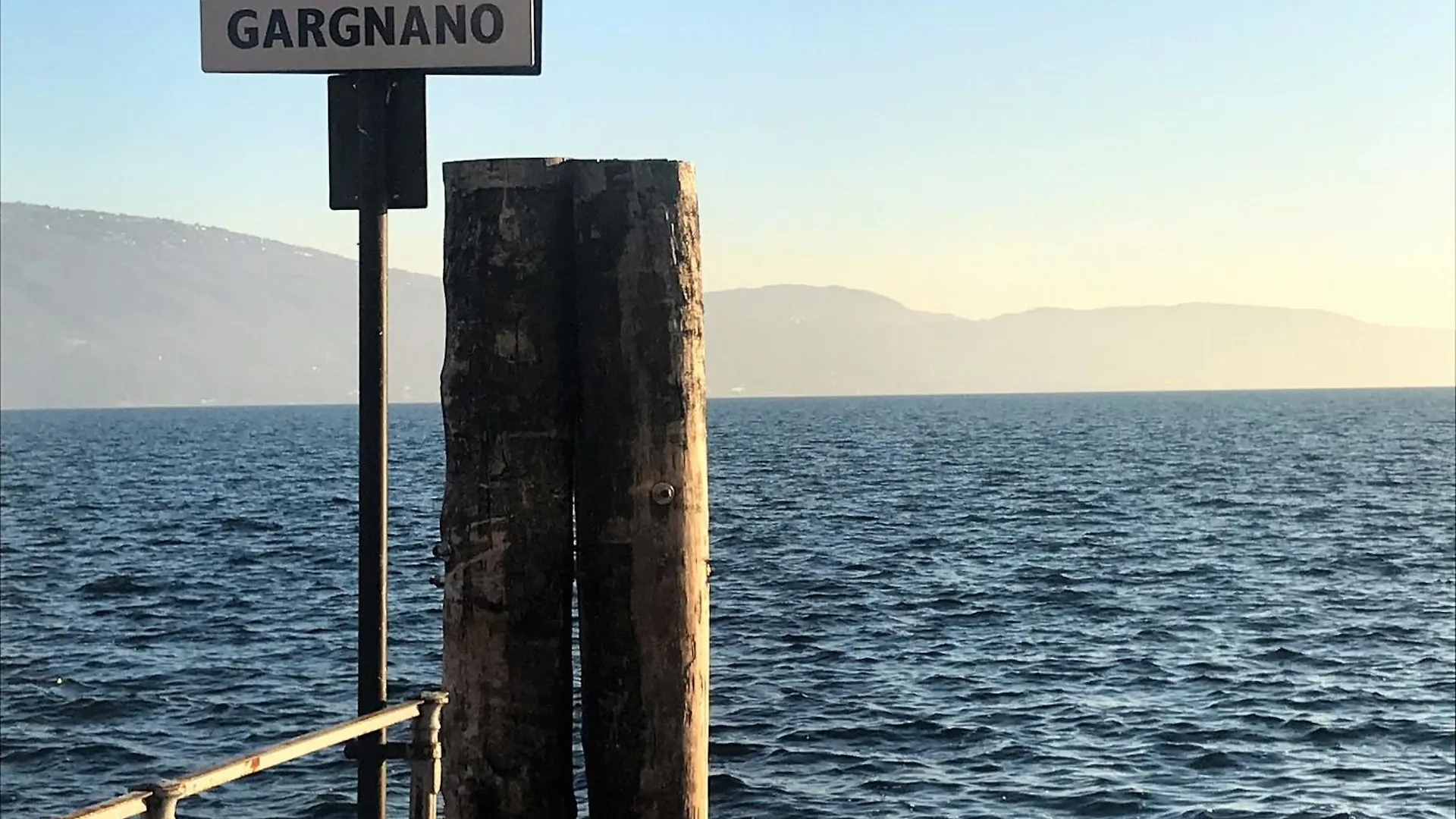 großzügiges Ferienhaus mit Seeblick und Garten in ruhiger Lage von Tignale am Gardasee Italien